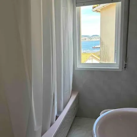 Amplio En El Centro De Portonovo