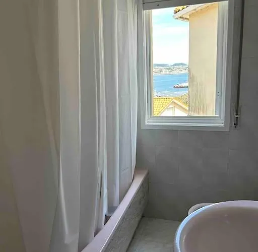 Amplio En El Centro De Portonovo